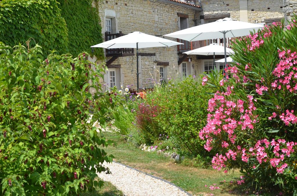La Closerie Bed and Breakfast Nercillac Exterior foto